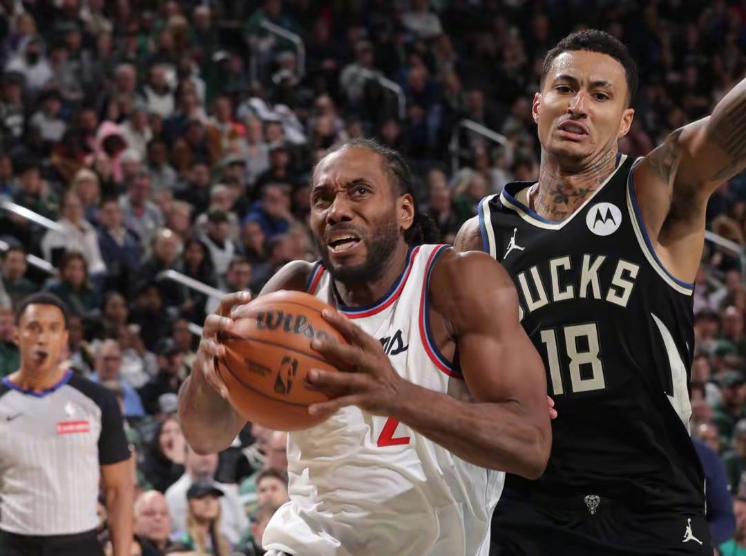 雄鹿碾压马刺,乔治统治全场 雄鹿碾压马刺,乔治统治全场