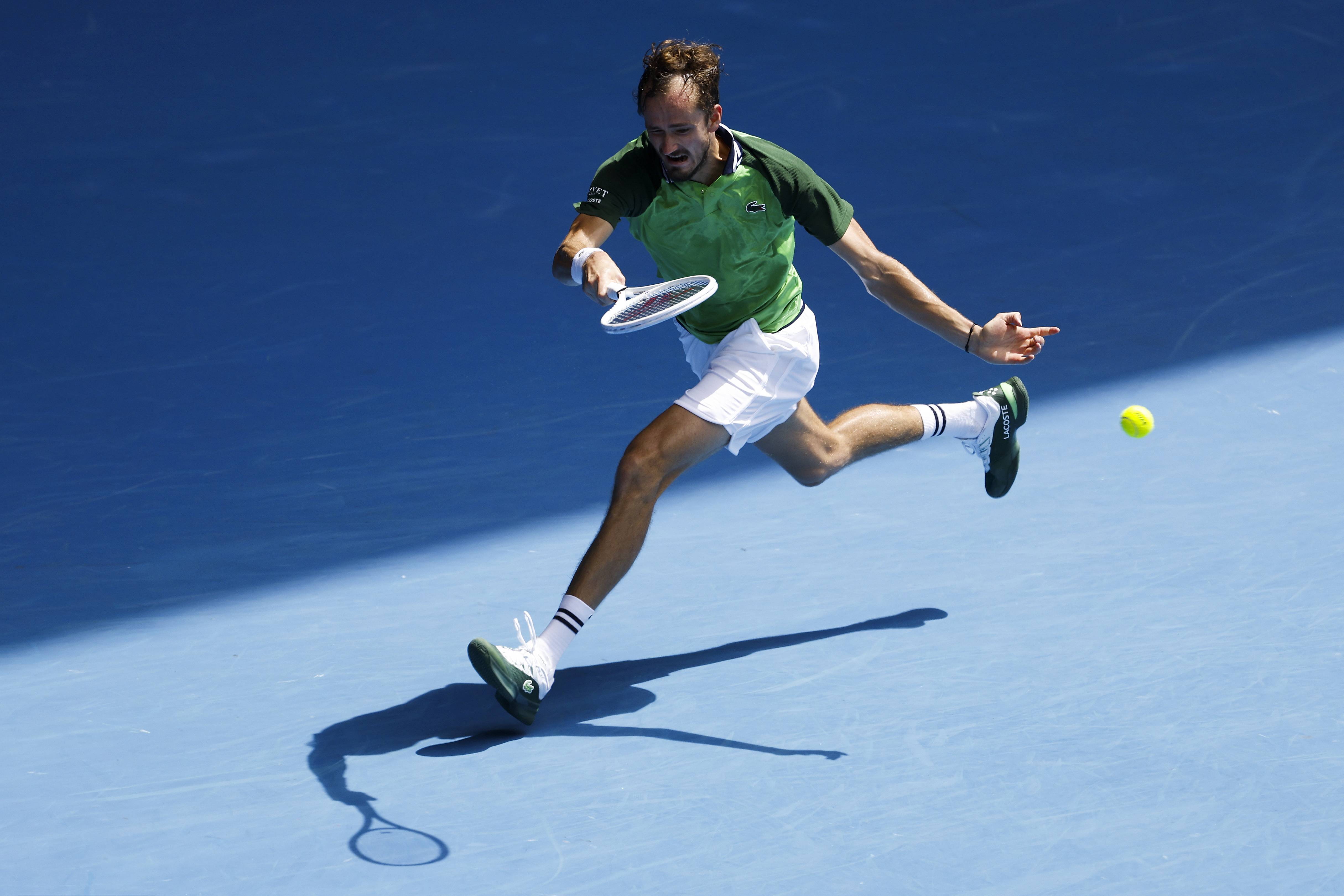 戴维斯杯轻取澳网,梅德韦杰夫高光表现 戴维斯杯轻取澳网,梅德韦杰夫高光表现