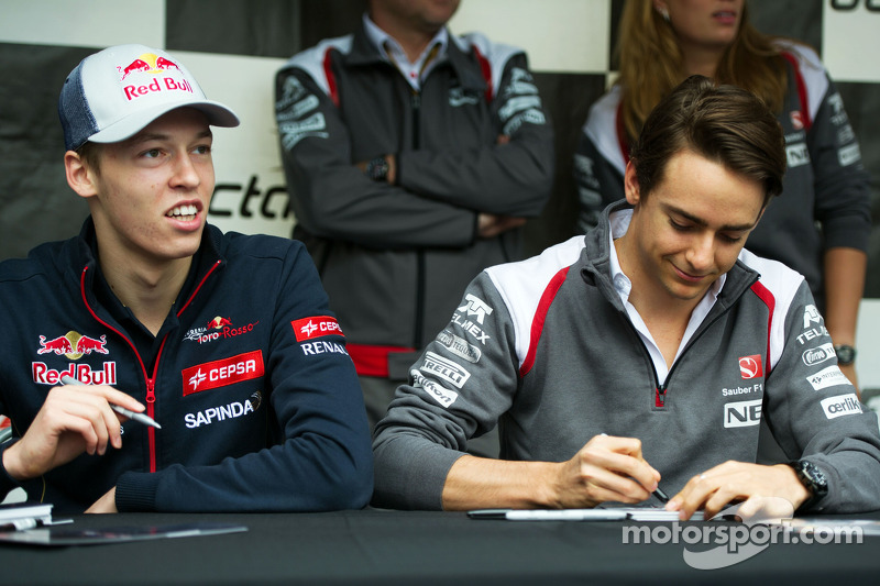 索伯车队碾压红牛车队,塞恩斯刷新纪录 索伯车队碾压红牛车队,塞恩斯刷新纪录