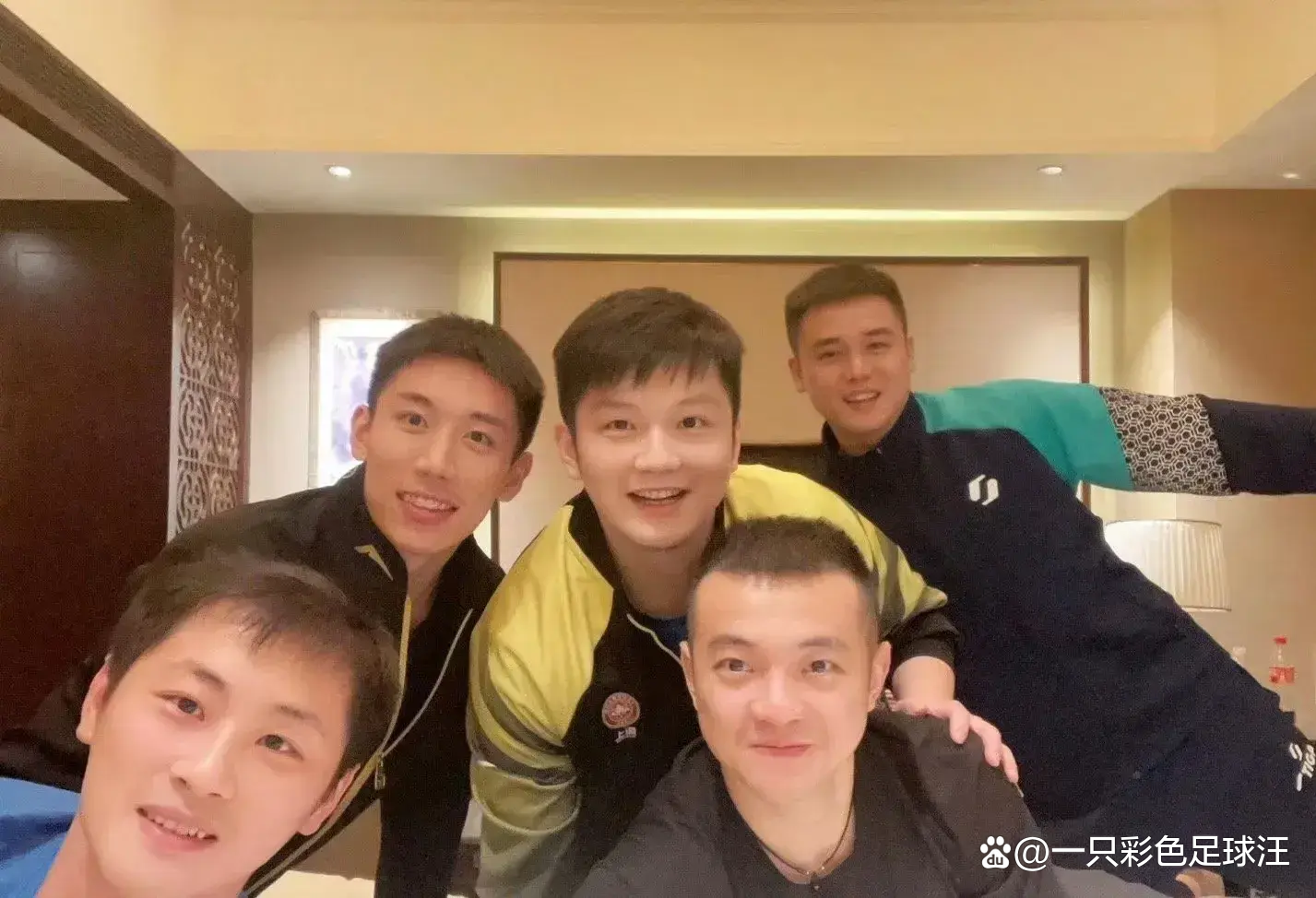 法国队险胜日本队,林高远关键制胜 法国队险胜日本队,林高远关键制胜