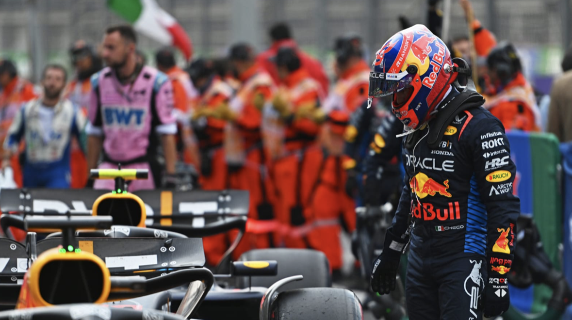 红牛车队完胜梅赛德斯，佩雷兹关键制胜