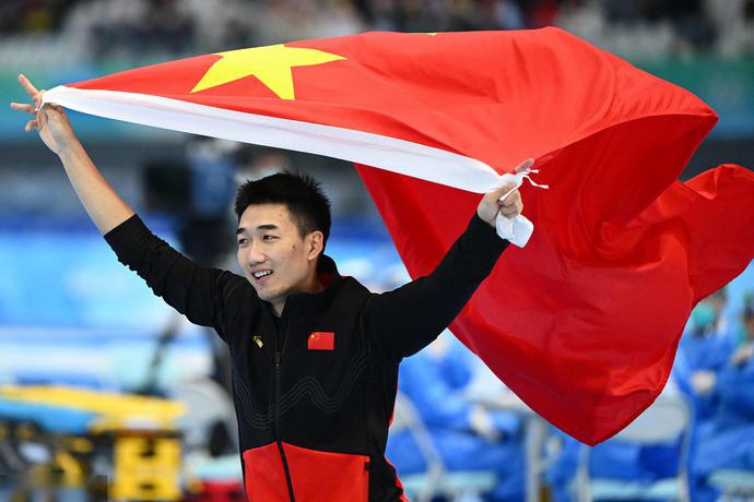 瑞士碾压莱比锡红牛，穆勒打破历史纪录