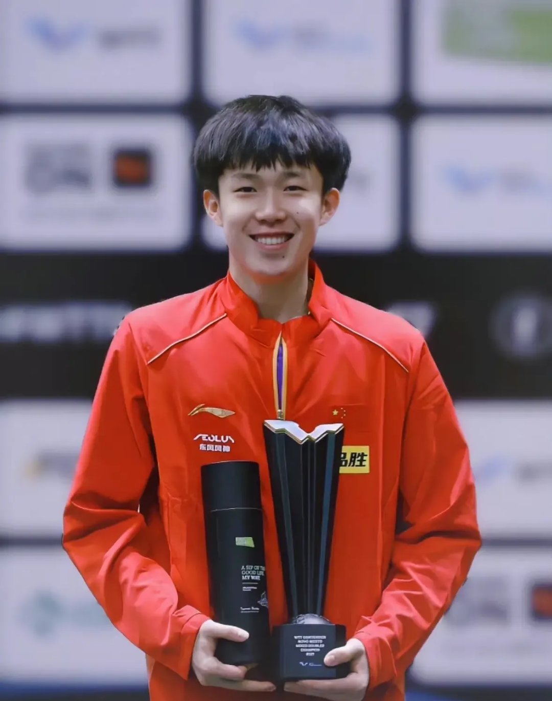 中国队险胜葡萄牙队，张本智和惊艳四座