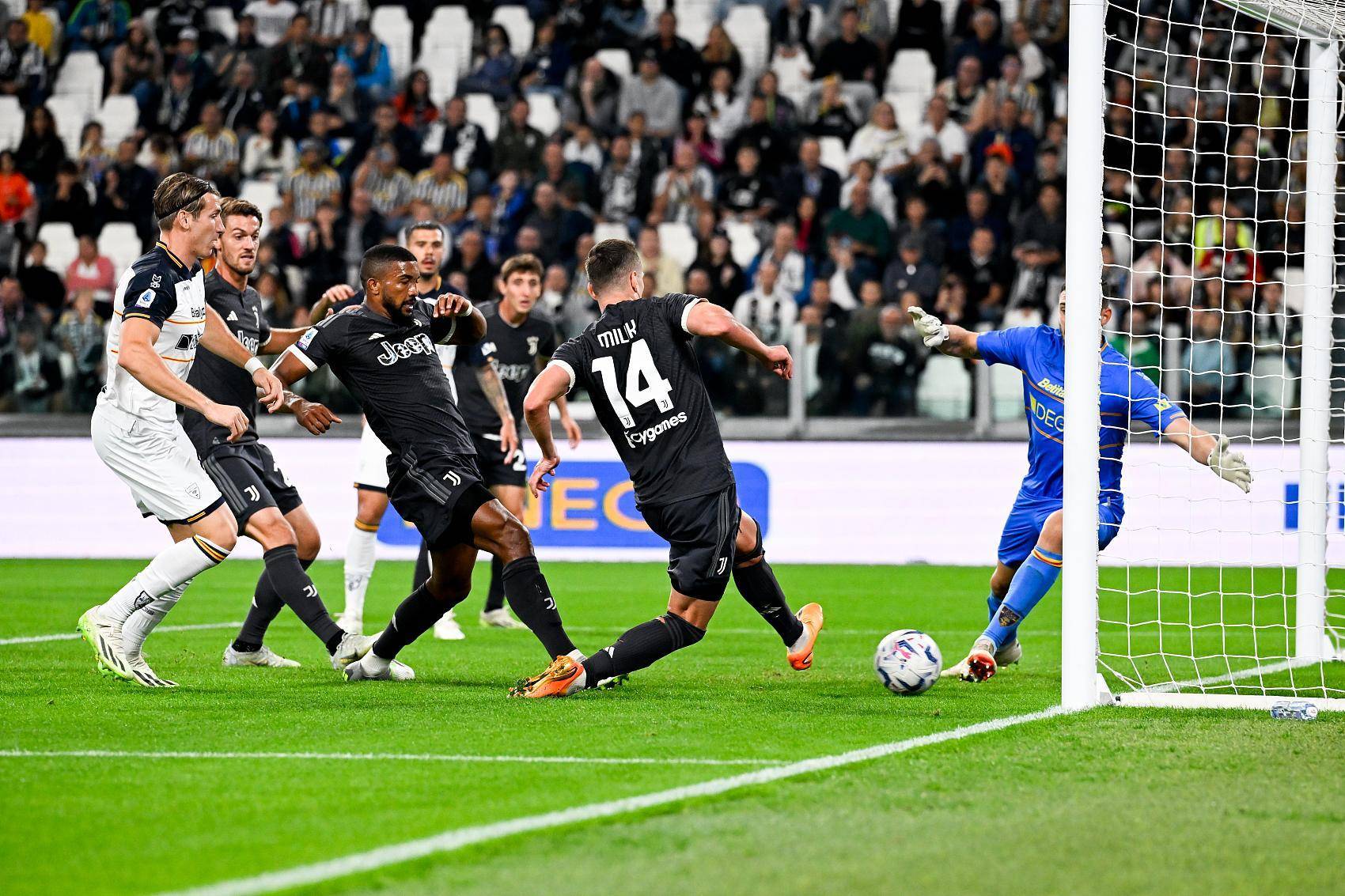 塞维利亚打破进球荒,赢得连胜 塞维利亚打破进球荒,赢得连胜