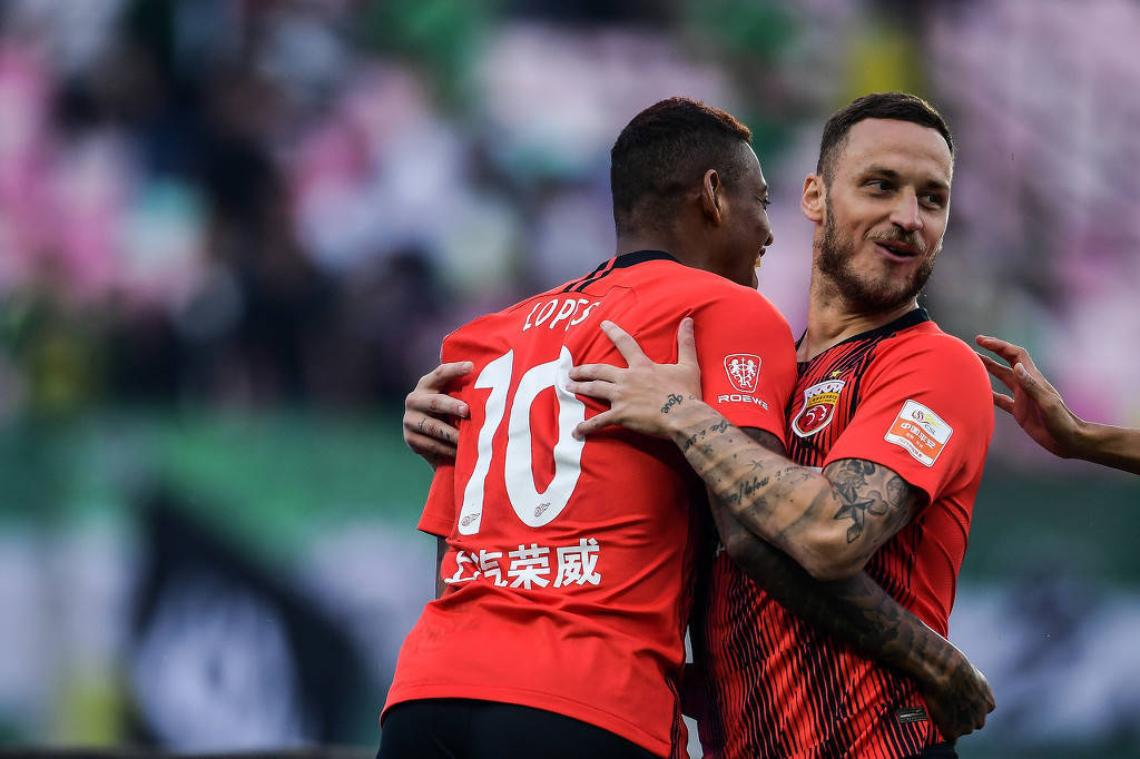 上港攻破对手门将，终结对方先开局