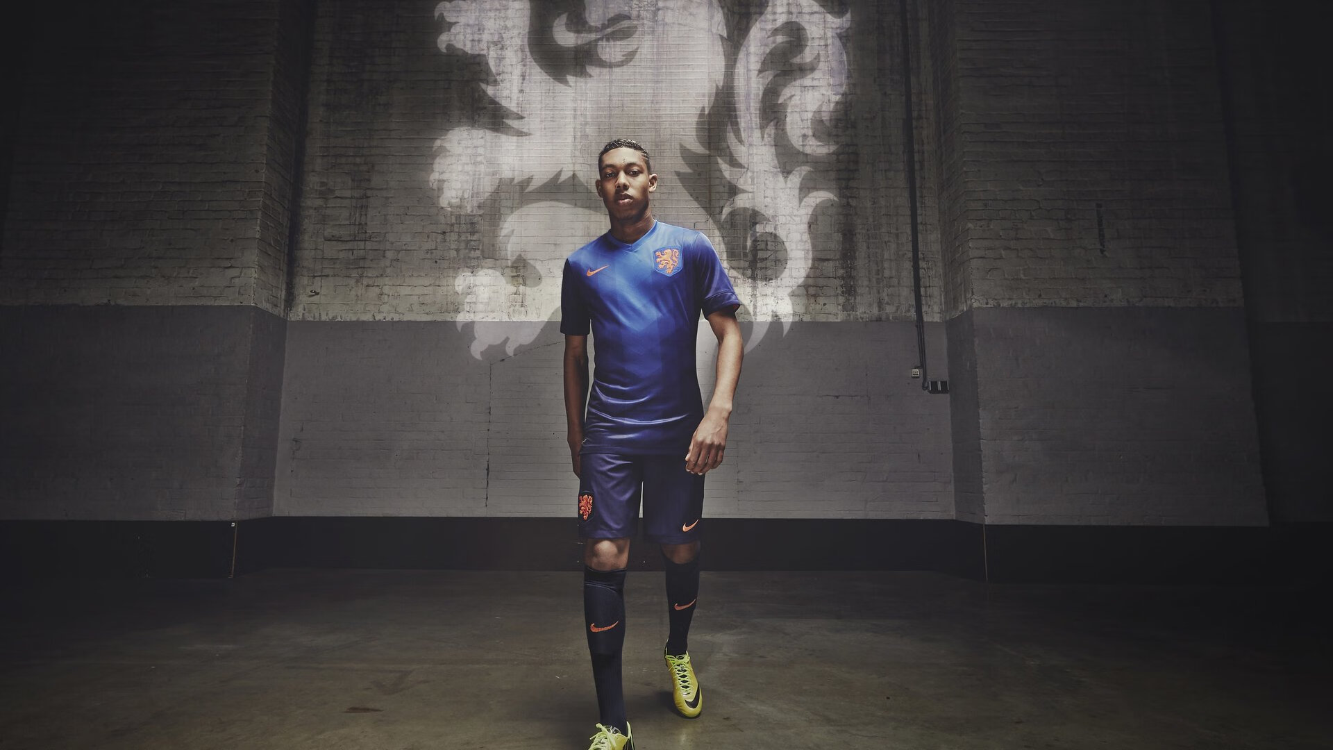 当霍勒迪接管总决赛，我们想起了爵士巅峰对决的广东队