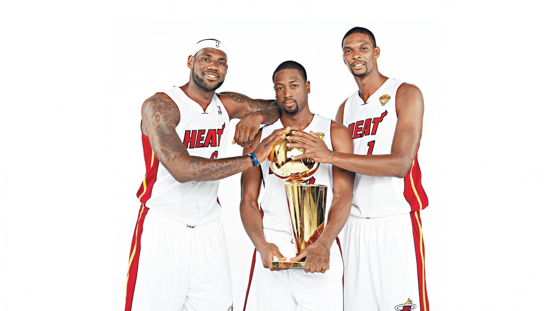 绿茵场外的绝杀回响，当欧冠焦点战邂逅猛龙奇迹