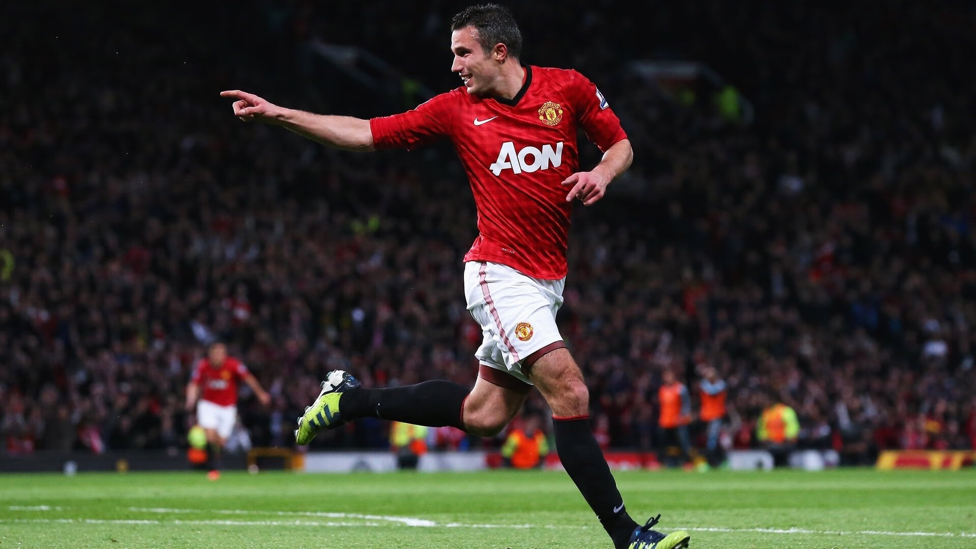 尤文铁壁打穿瑞士，卡马文加持续制造杀伤—现代足球的战术博弈与个人才华