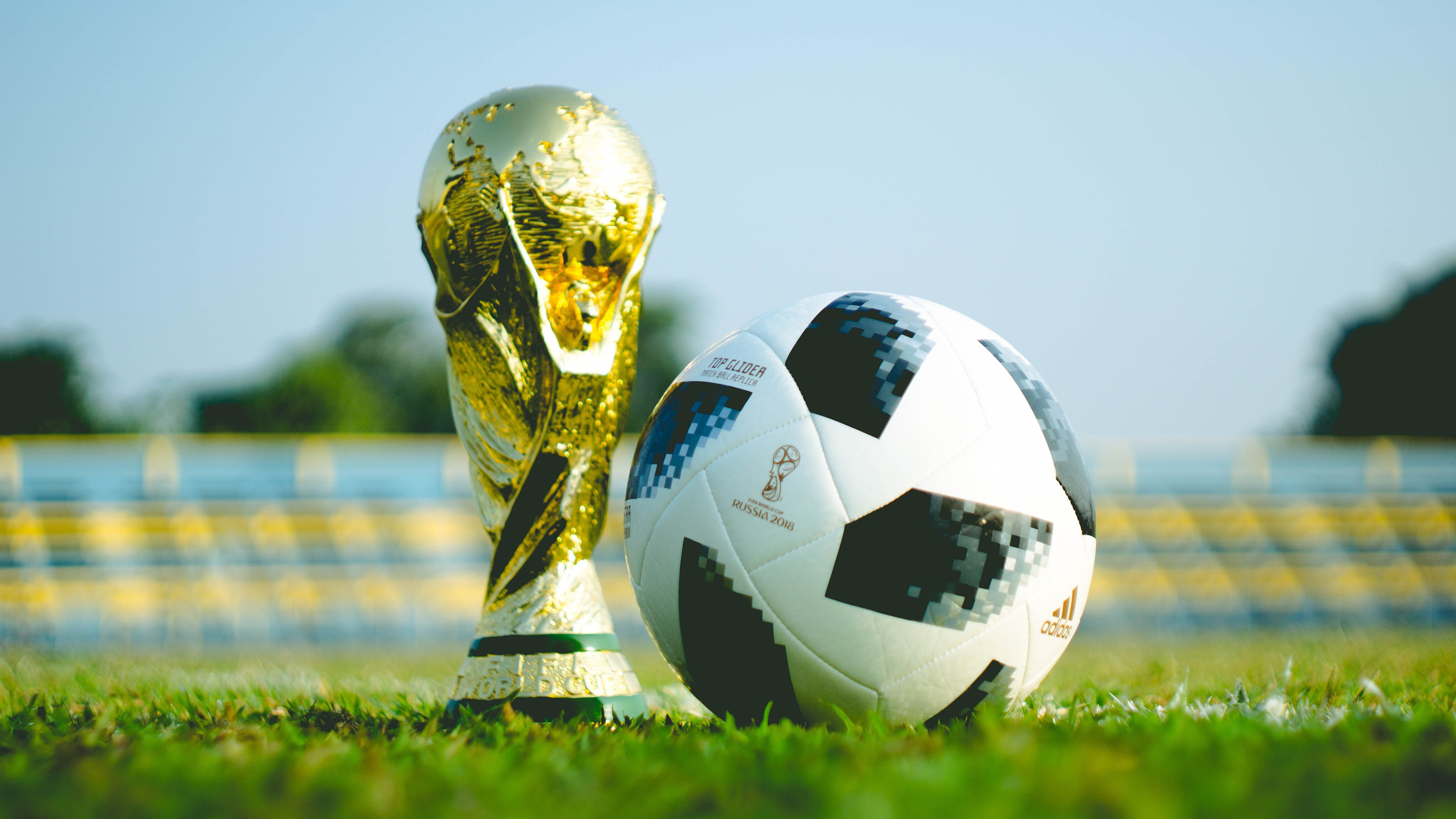 蓝白与红蓝的绞杀，2026世界杯，莱万如何成为塞尔维亚的乌拉圭克星